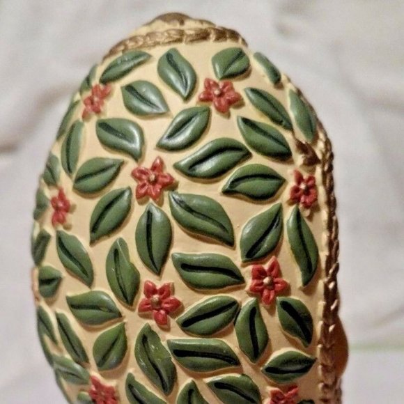 Avon Season's Treasures Egg Collection "Fruit Harvest" 1994 Vintage - Picture 4 of 15